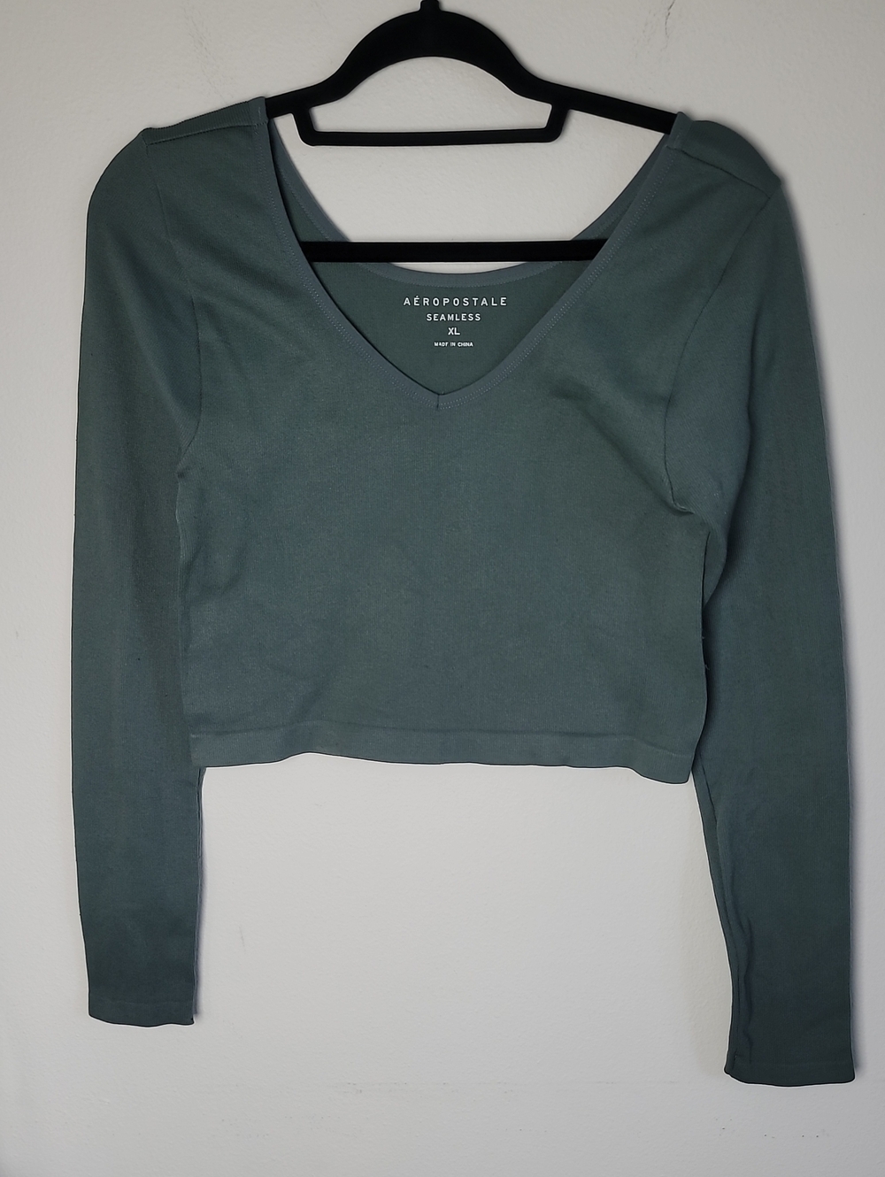3/$20🎉 Aeropostale Seamless Cropped Waffle Knit Long Sleeve Top Size XL